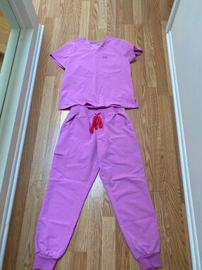 Figs Pink Cloud Scrub Set Petite Small, regular waist small petite joggers flaw